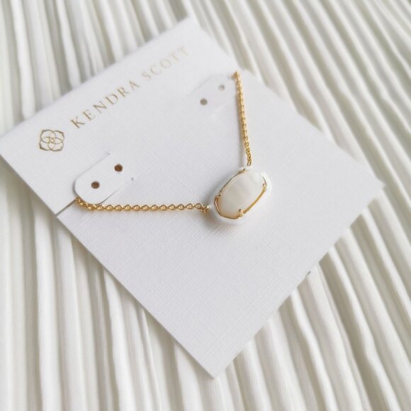 Kendra Scott Elisa Ivory Mix Gold Enamel Framed Necklace - Picture 2 of 3